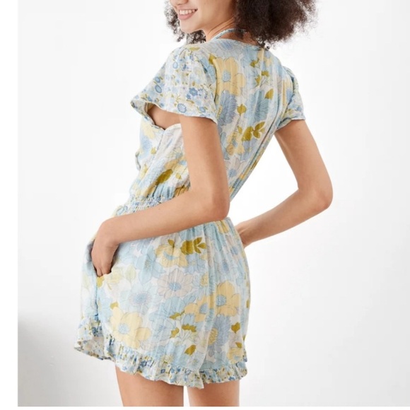 American Eagle Large Tall Floral Cut-Out Tie-Front Romper Beach summer - Picture 2 of 14